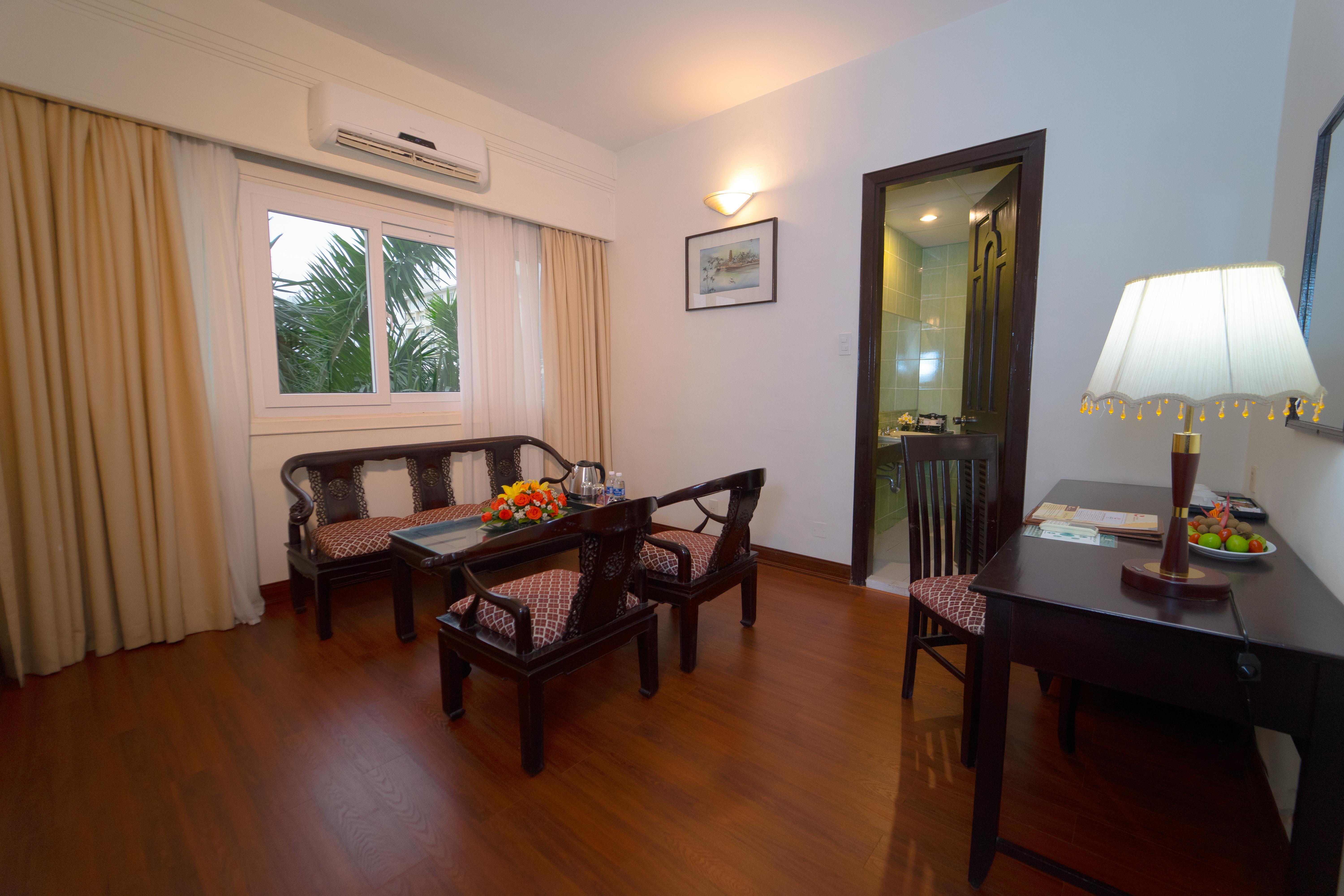 Century Riverside Hotel Hué Extérieur photo